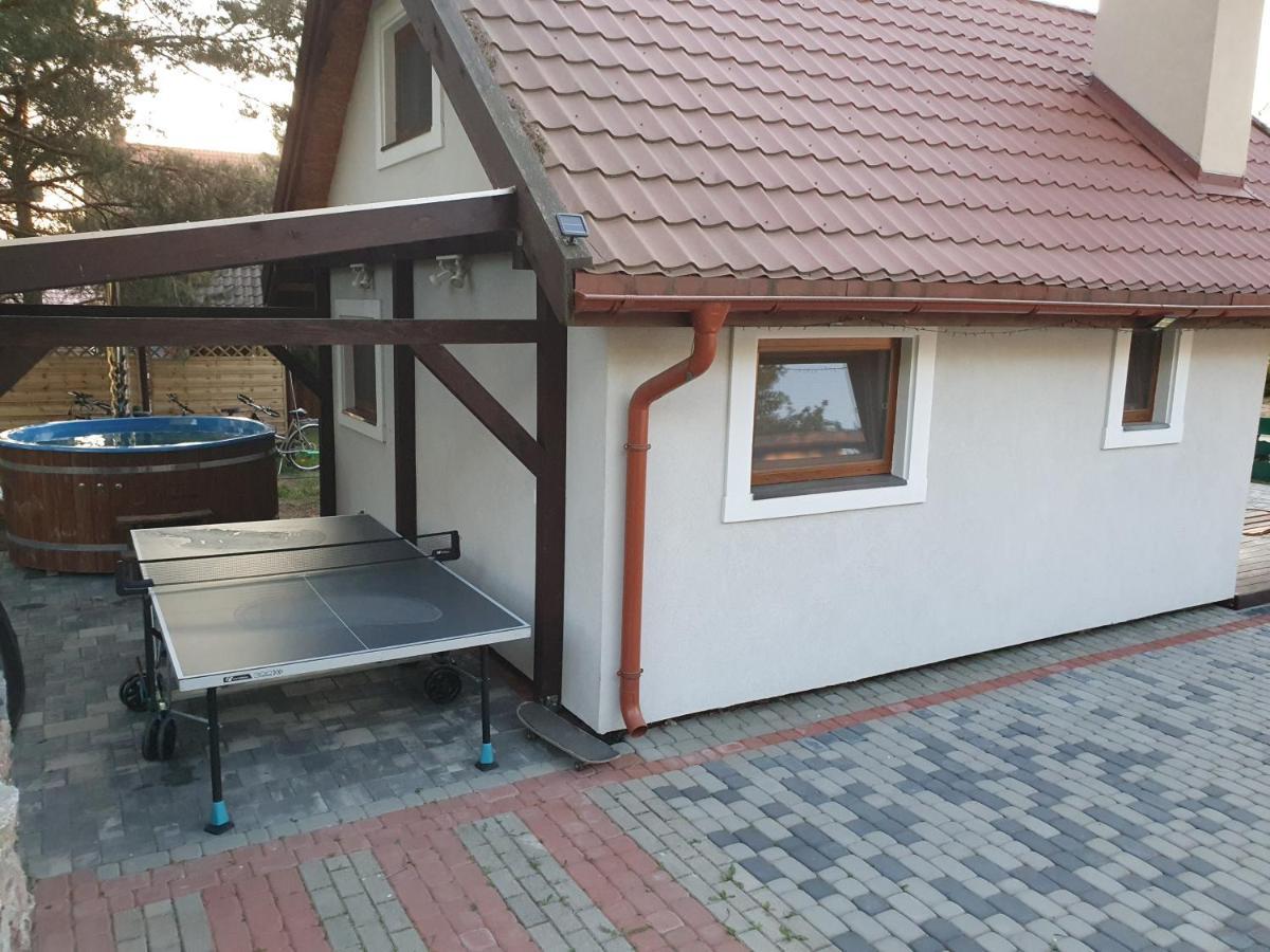 Domek Na Wsi U Wiktora Mikołajki Exteriör bild